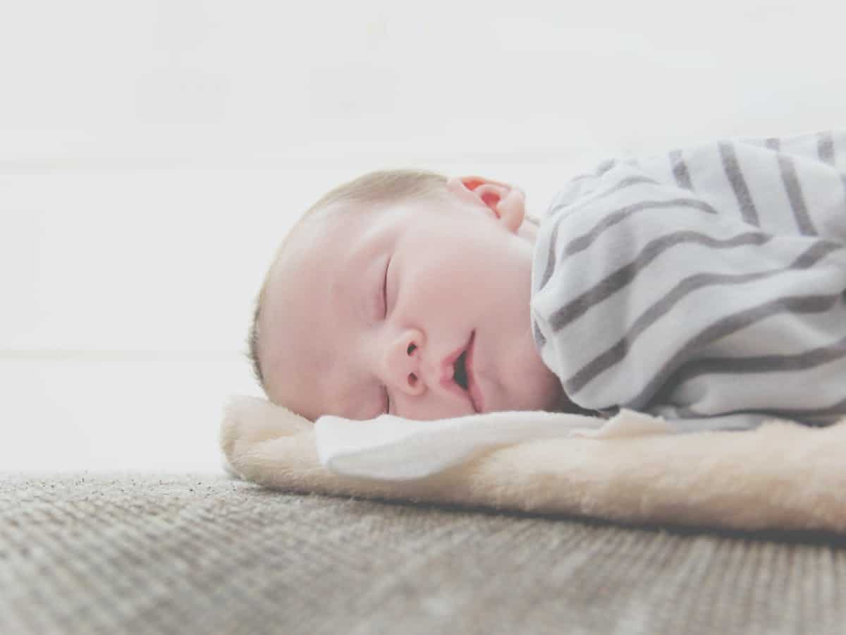 bébé  dormir