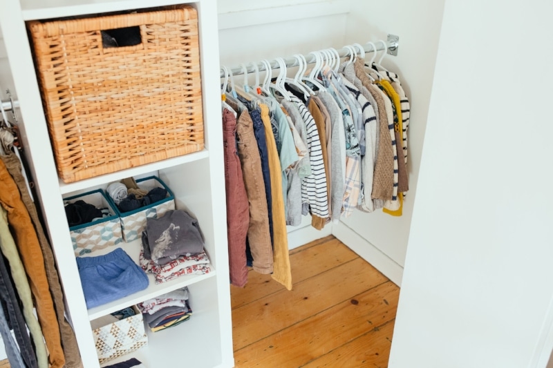 Les indispensables de la garde-robe de bébé