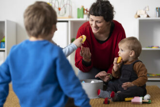 Garde d'enfants à domicile : et si on déléguait vraiment ?
